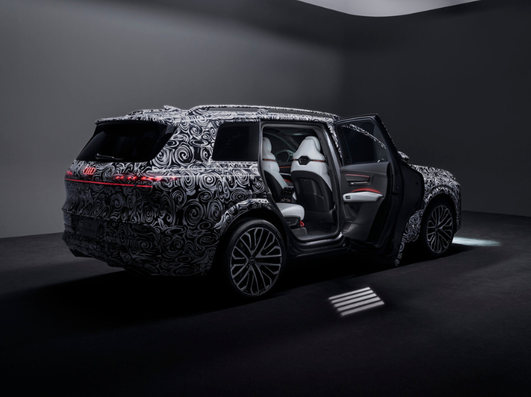 Conheça o novo Audi Q9, o maior SUV e o topo de gama da Audi. Tecnologia e conforto premium com estreia mundial marcada para 2026.