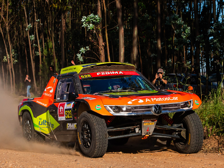 Nuno Matos e Ricardo Claro regressam este fim de semana à competição para disputar o Raid da Ferraria, prova do Campeonato de Portugal de Todo-o-Terreno que percorre os concelhos de Abrantes até ao Gavião.