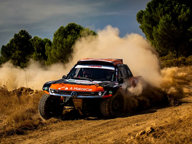 Nuno Matos e Ricardo Claro preparam-se para disputar a 40.ª edição da Baja Portalegre 500, uma das provas mais emblemáticas do todo-o-terreno nacional e internacional.