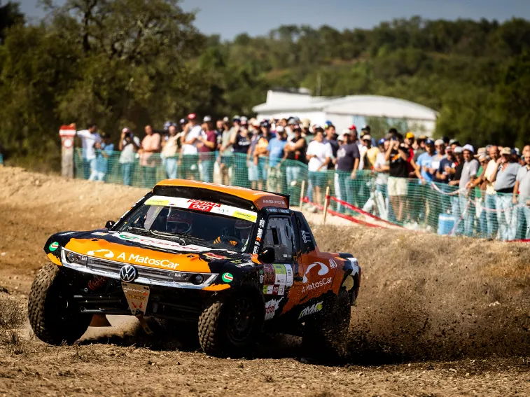 Nuno Matos e Ricardo Claro na 40.ª Baja Portalegre 500, uma edição muito especial, marcada por uma excelente prestação da dupla, que terminou no 9.º lugar da geral e no 4.º da categoria T3.

Este resultado é também fruto do trabalho e do apoio de todos os que nos acompanham ao longo da época. Obrigado por fazerem parte deste percurso.